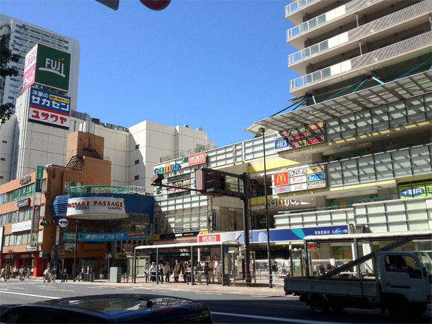 The sight outside of Kamiooka Station. On the right side, the "Camio" mall. Just out of sight on the left side, the "Mioka" mall.